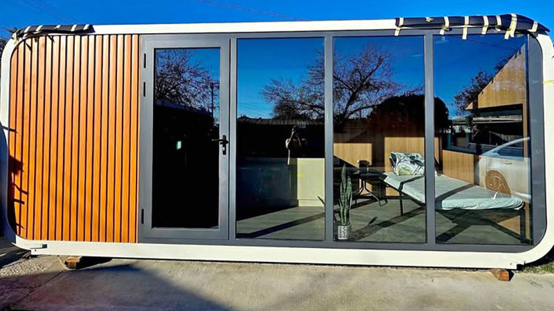 next-gen-modern-living-tiny-home-04